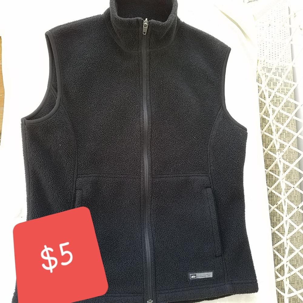 REI Black Fleece Vest, Med.